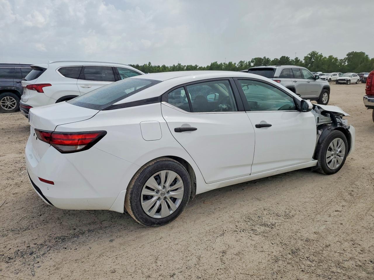 2024 Nissan Sentra S - Image 3