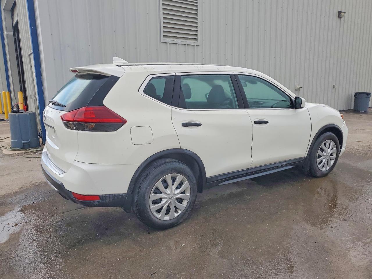 2020 Nissan Rogue S - Image 3