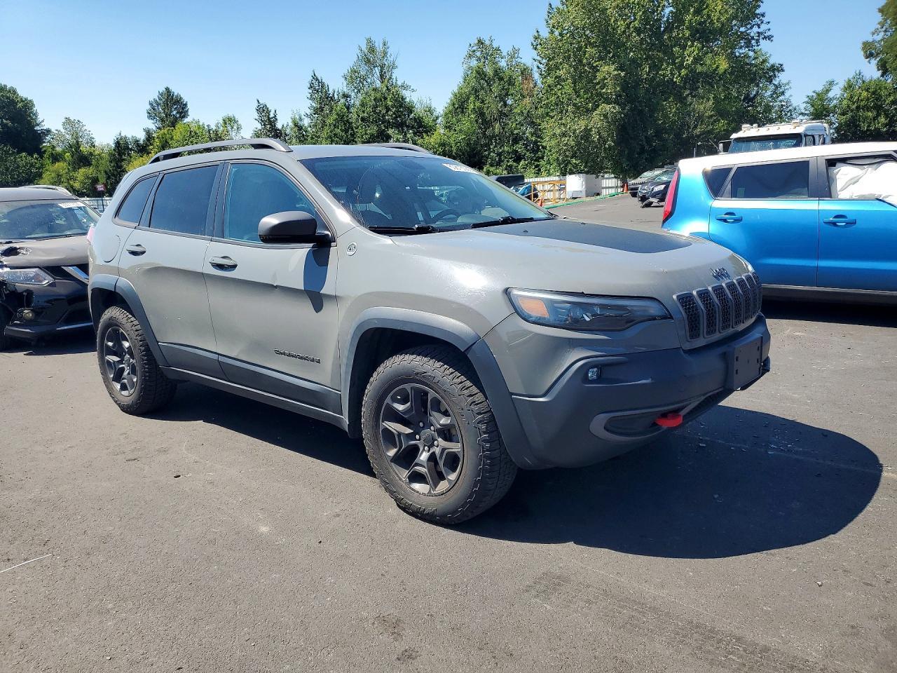 2019 Jeep Cherokee Trailhawk - Image 4