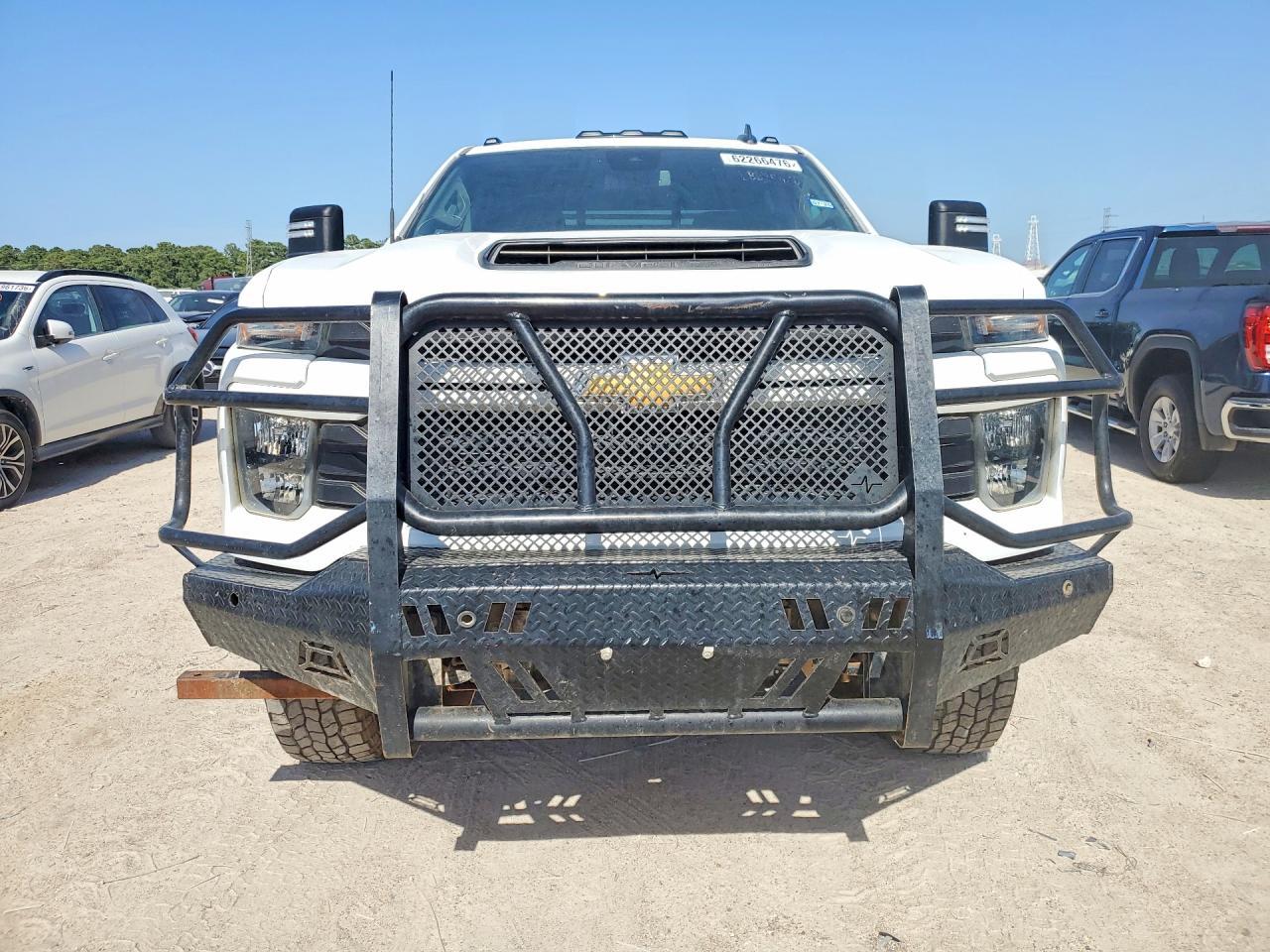 2024 Chevrolet Silverado K2500 Custom - Image 5
