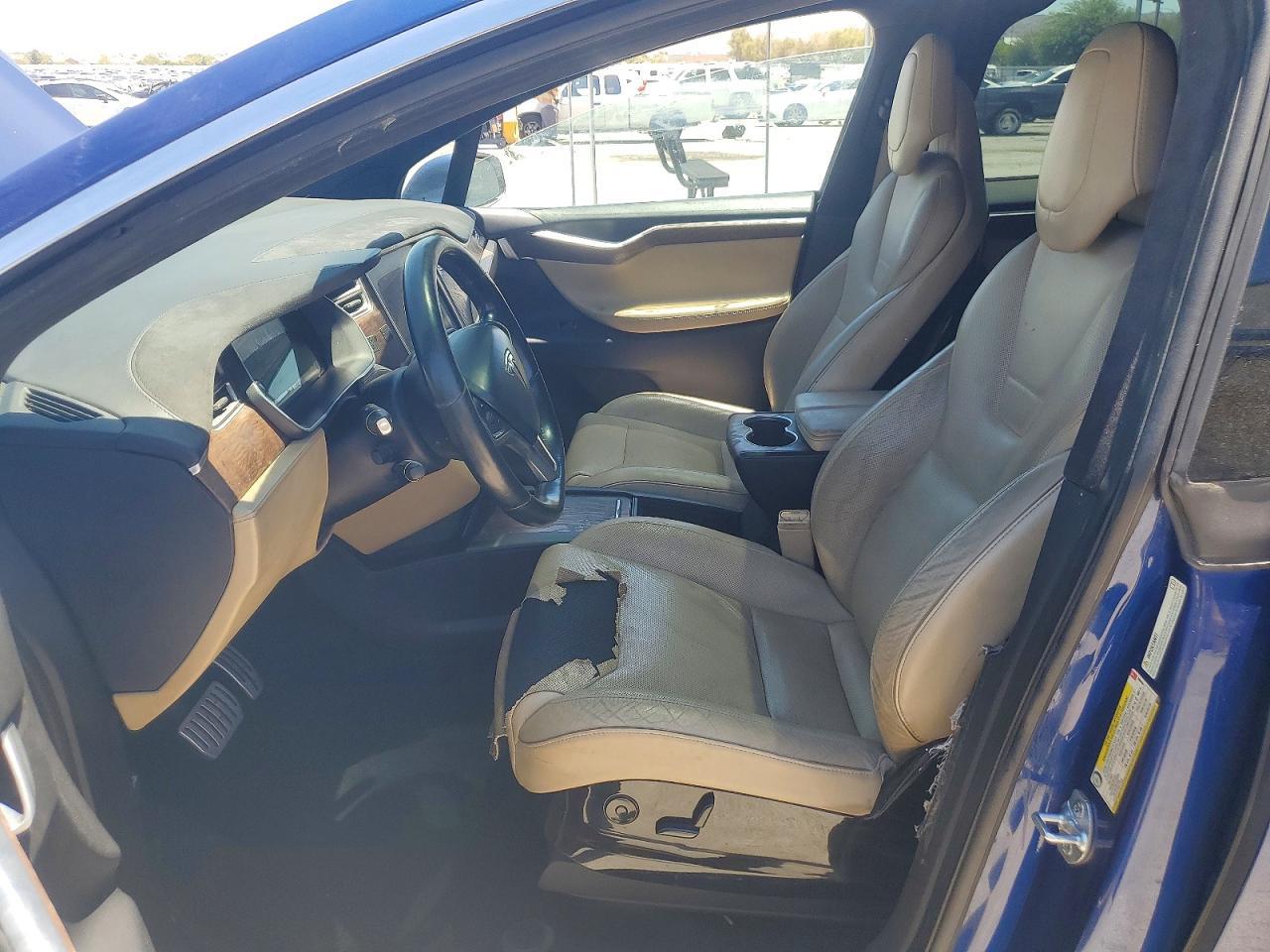 2016 Tesla Model X - Фото 7