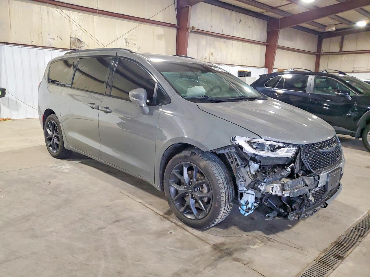 2022 Chrysler Pacifica Touring L - Фото 4