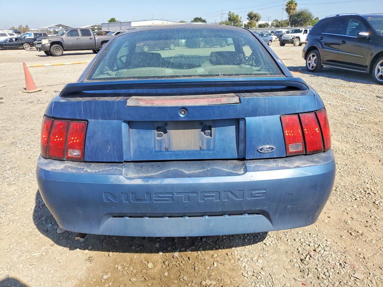 2000 Ford Mustang - Image 6