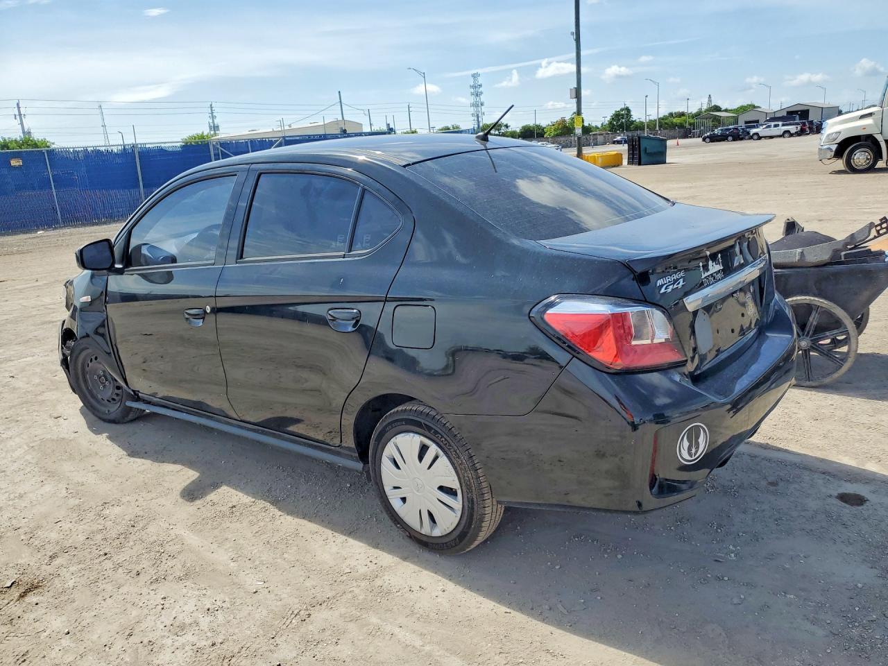 2023 Mitsubishi Mirage G4 Es - Image 2