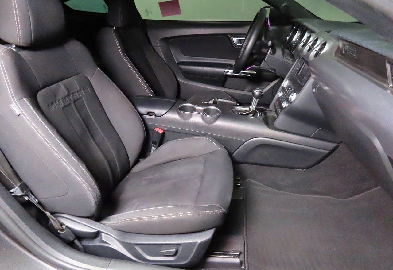 2020 Ford Mustang Gt - Image 5