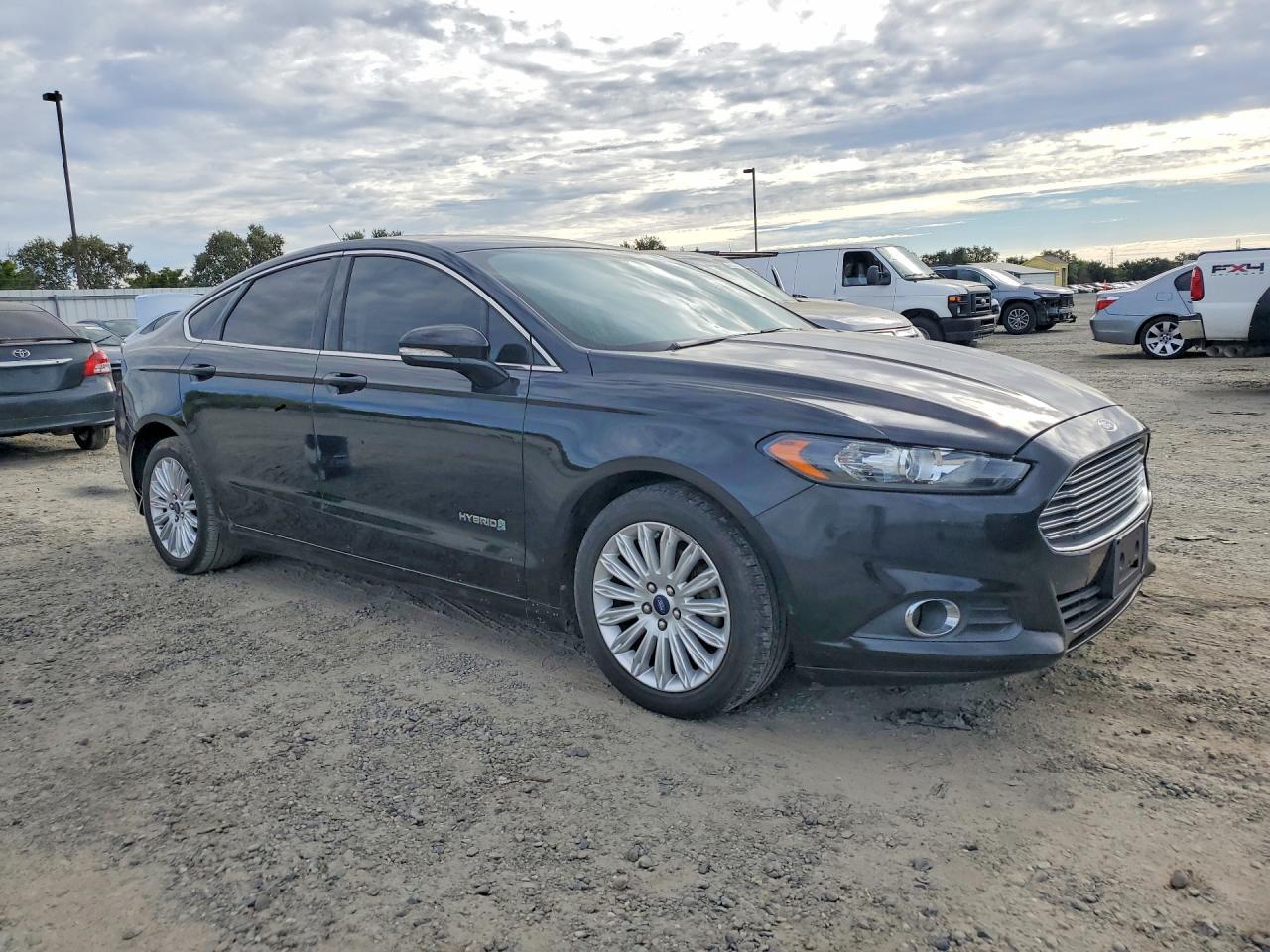 2014 Ford Fusion Se Hybrid - Фото 4