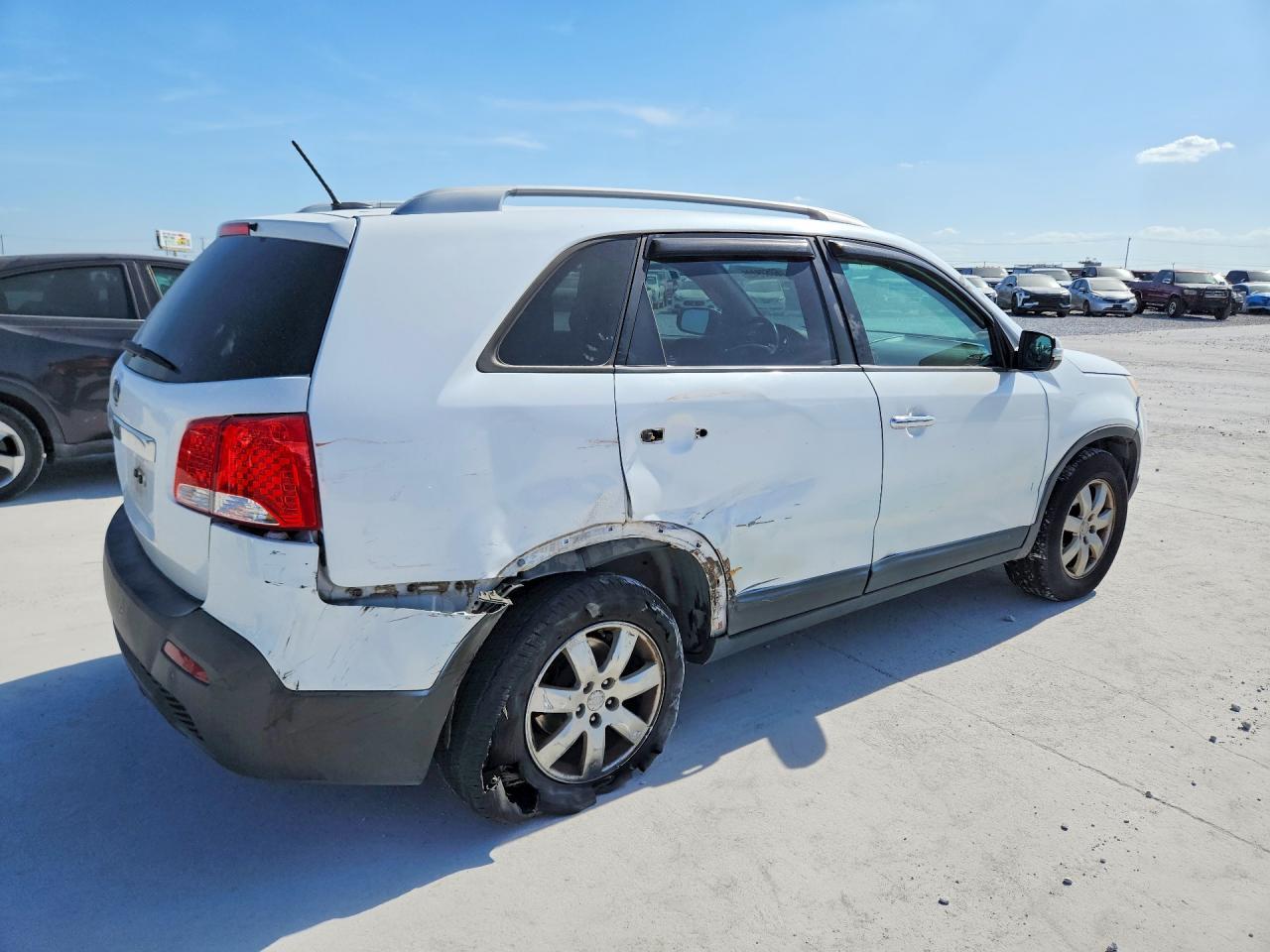 2011 Kia Sorento Lx - Фото 3