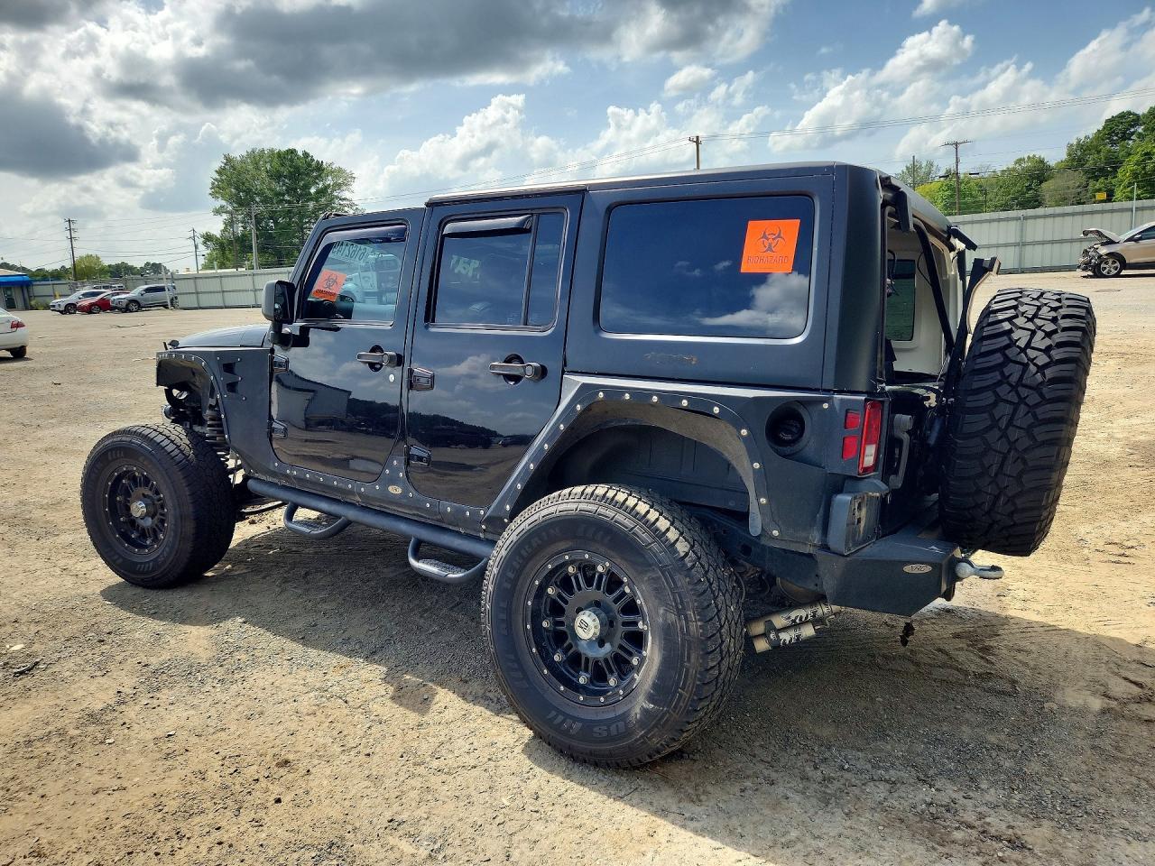 2016 Jeep Wrangler Unlimited Sport - Фото 2
