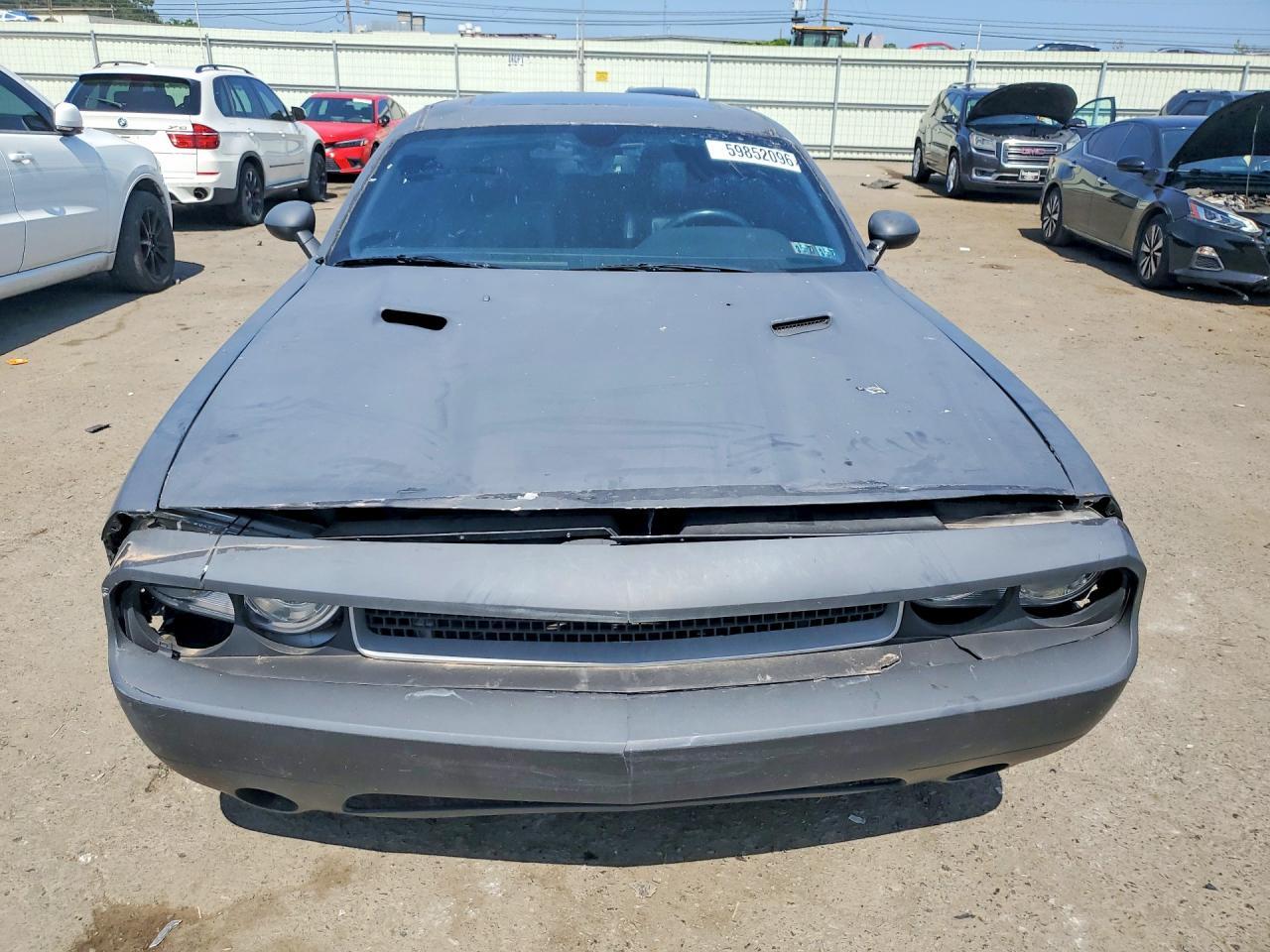 2014 Dodge Challenger Sxt - Image 5