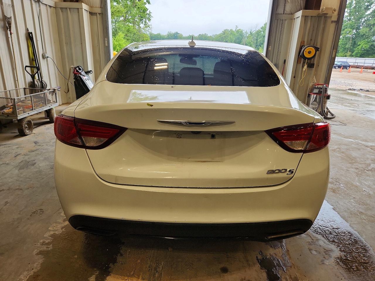 2015 Chrysler 200 S - Фото 6