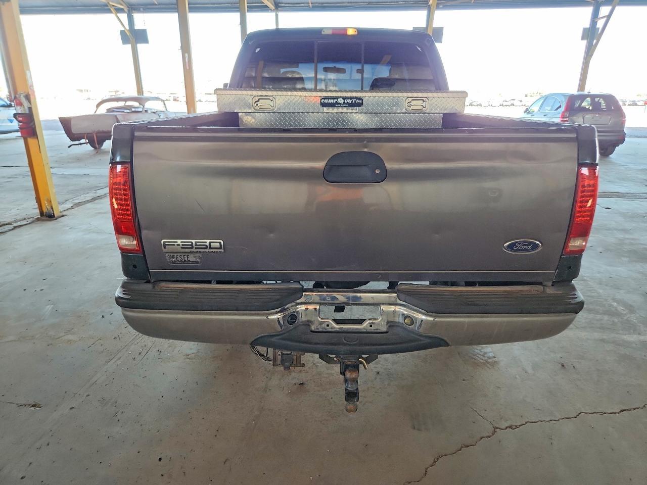 2004 Ford F250 Super Duty - Image 6