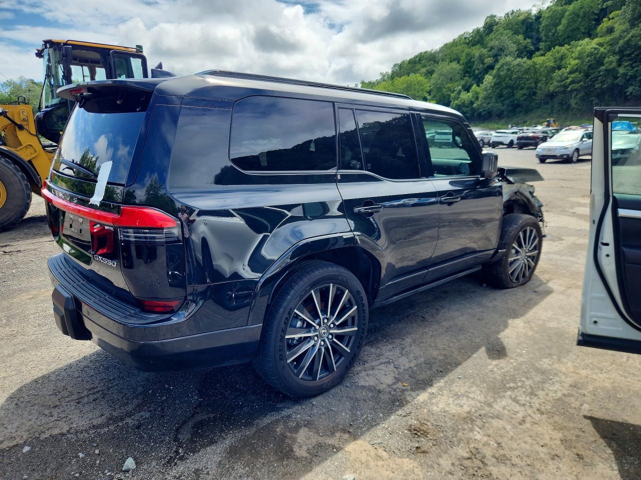 2025 Lexus Gx 550 Luxury+ - Image 3