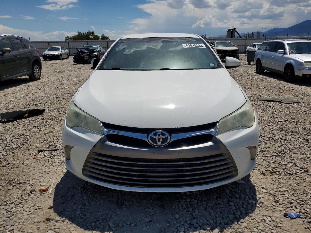 2016 Toyota Camry Le - Фото 5
