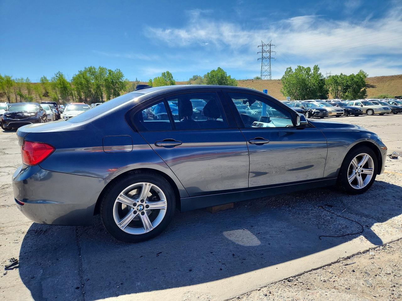 2013 BMW 328 Xi - Image 3