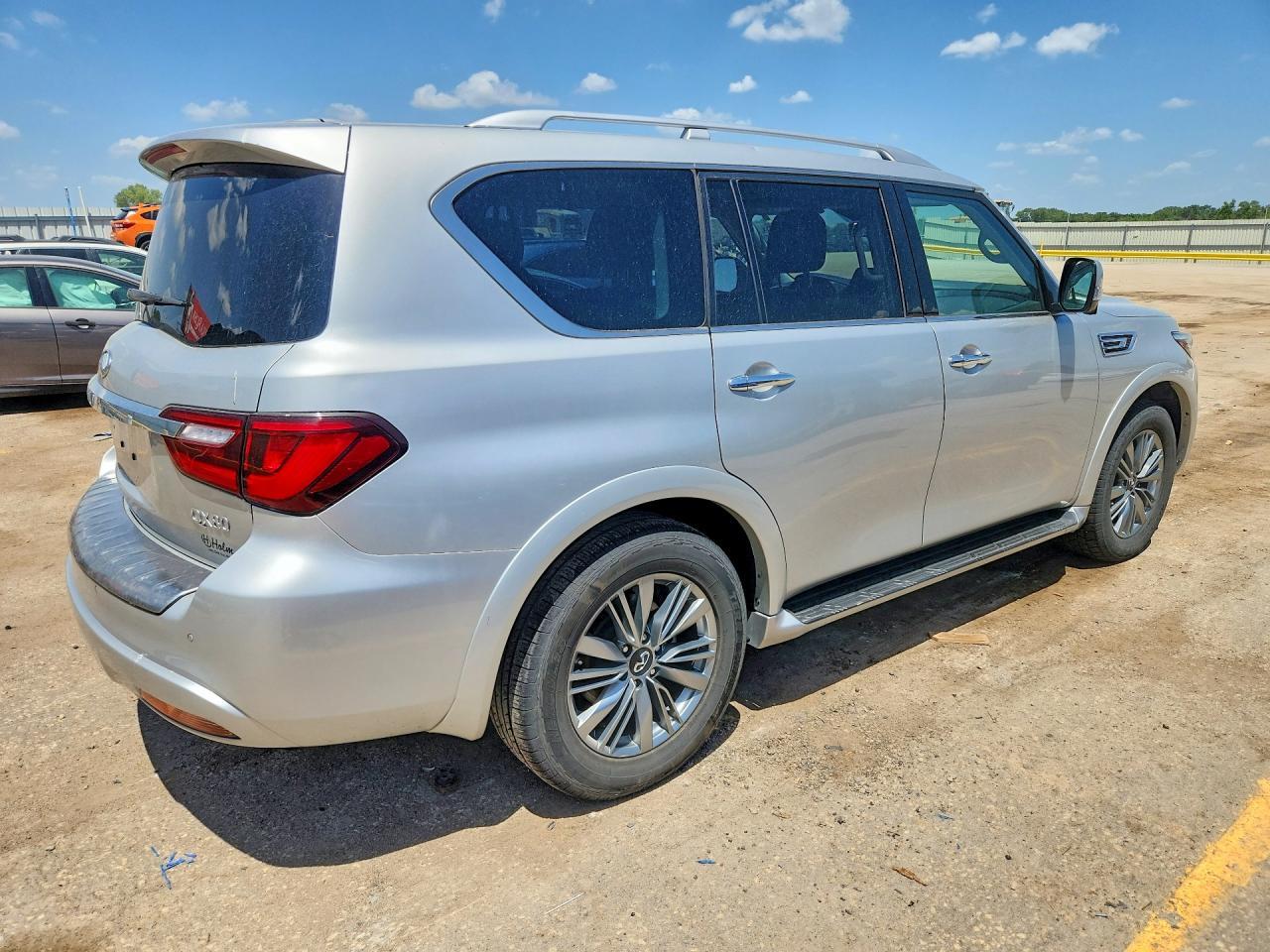 2022 Infiniti Qx80 Luxe - Image 3