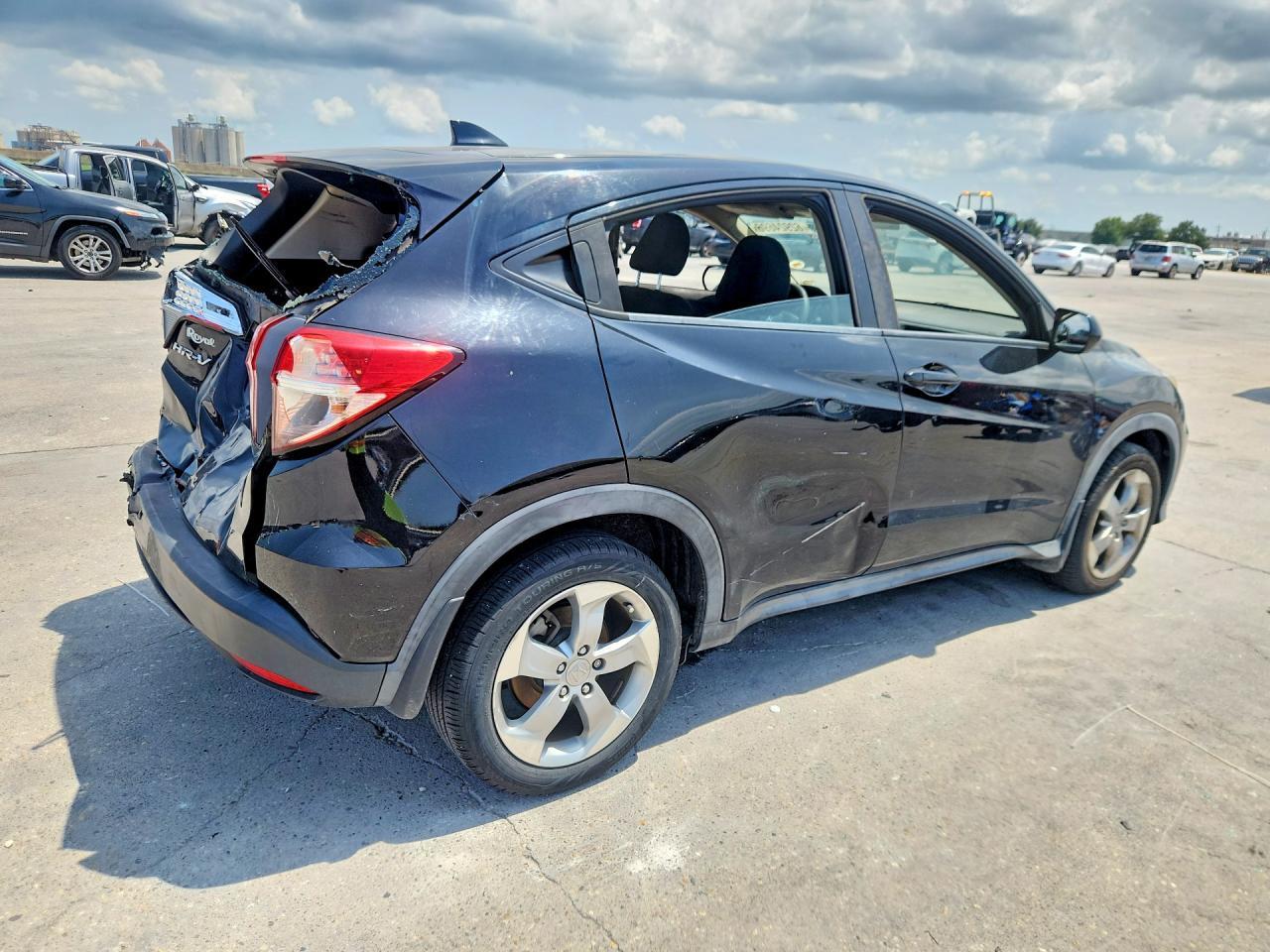 2017 Honda Hr-V Lx - Image 3