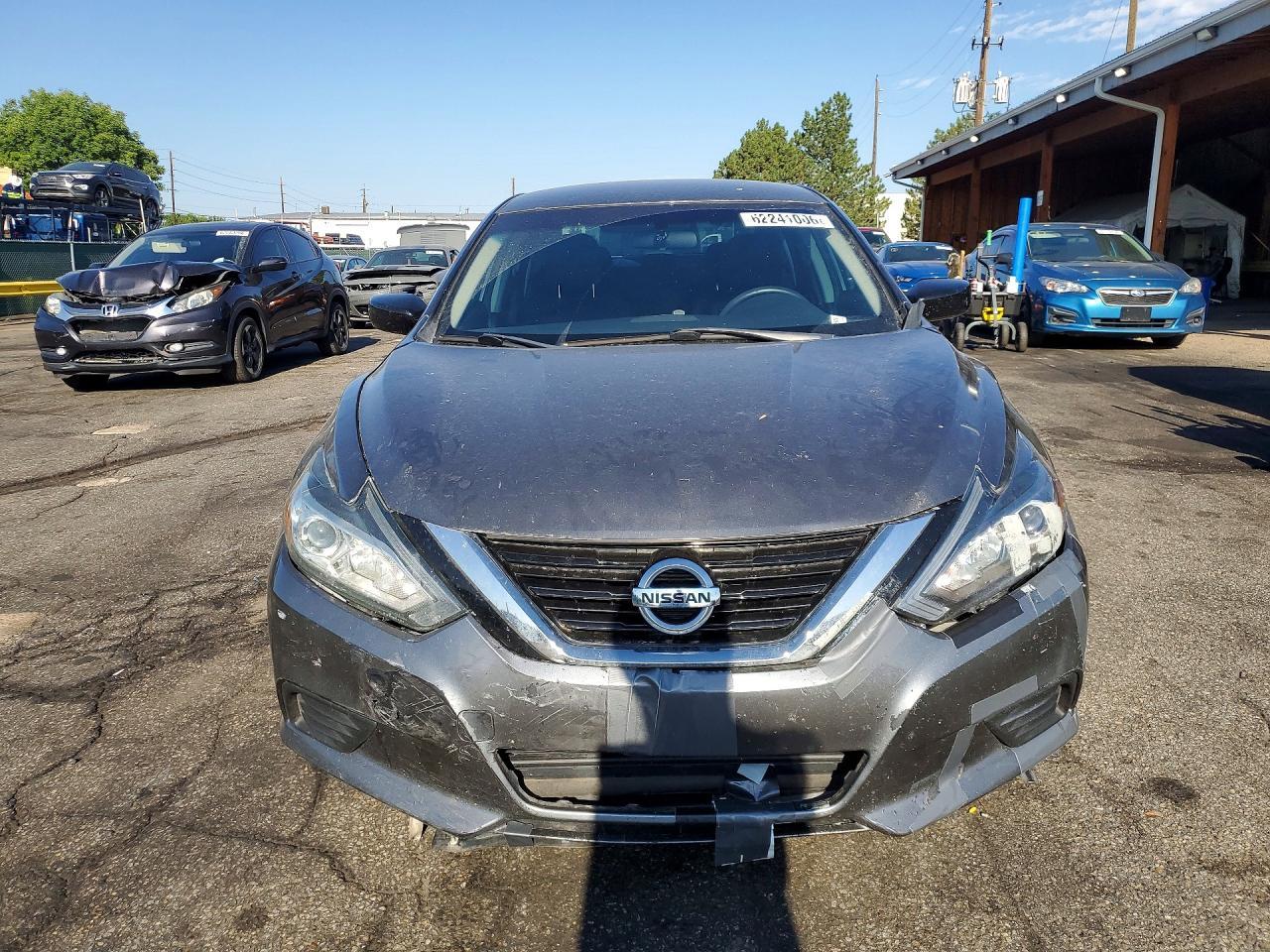 2018 Nissan Altima - Image 5