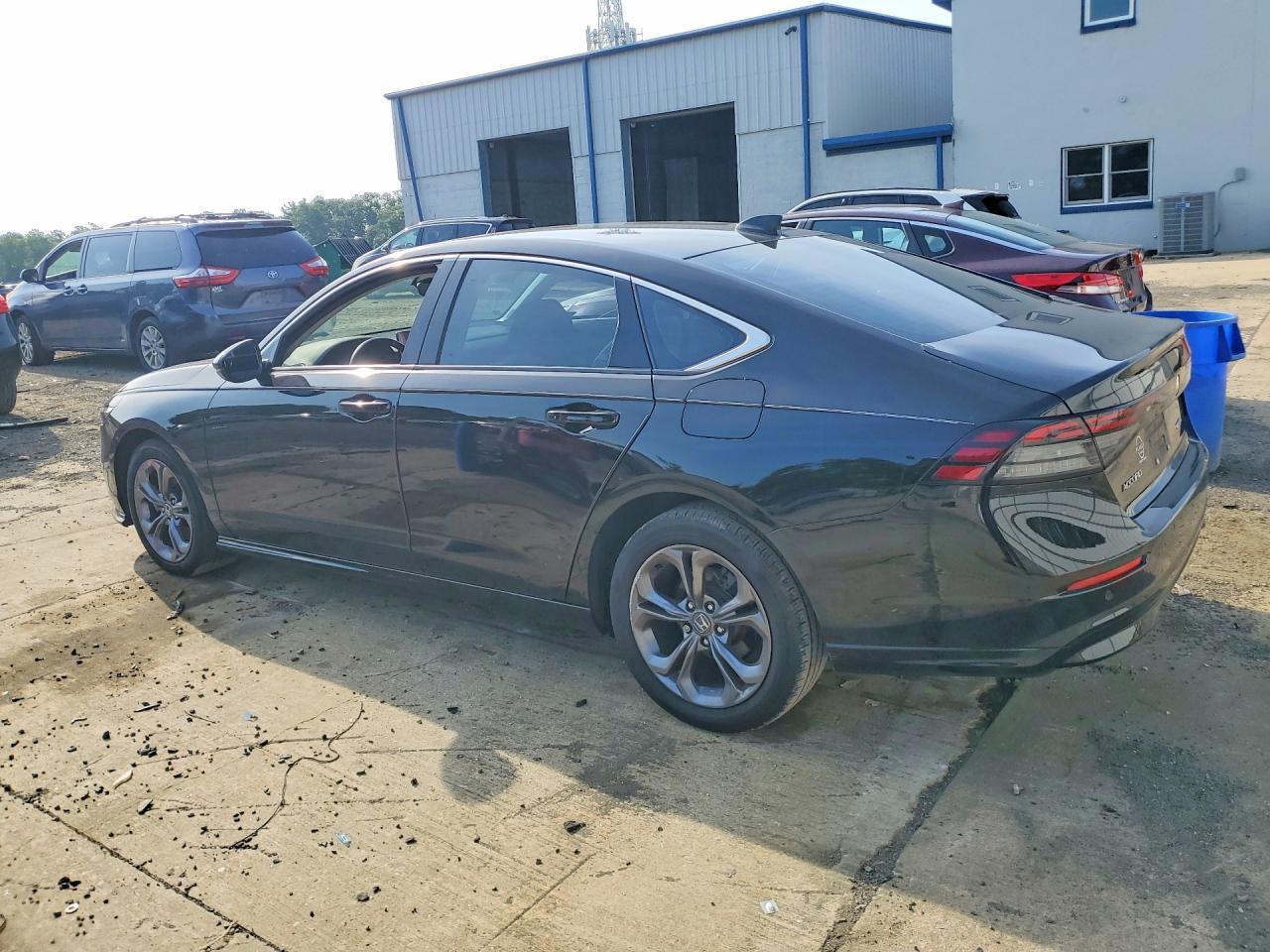 2024 Honda Accord Hybrid Exl - Image 2