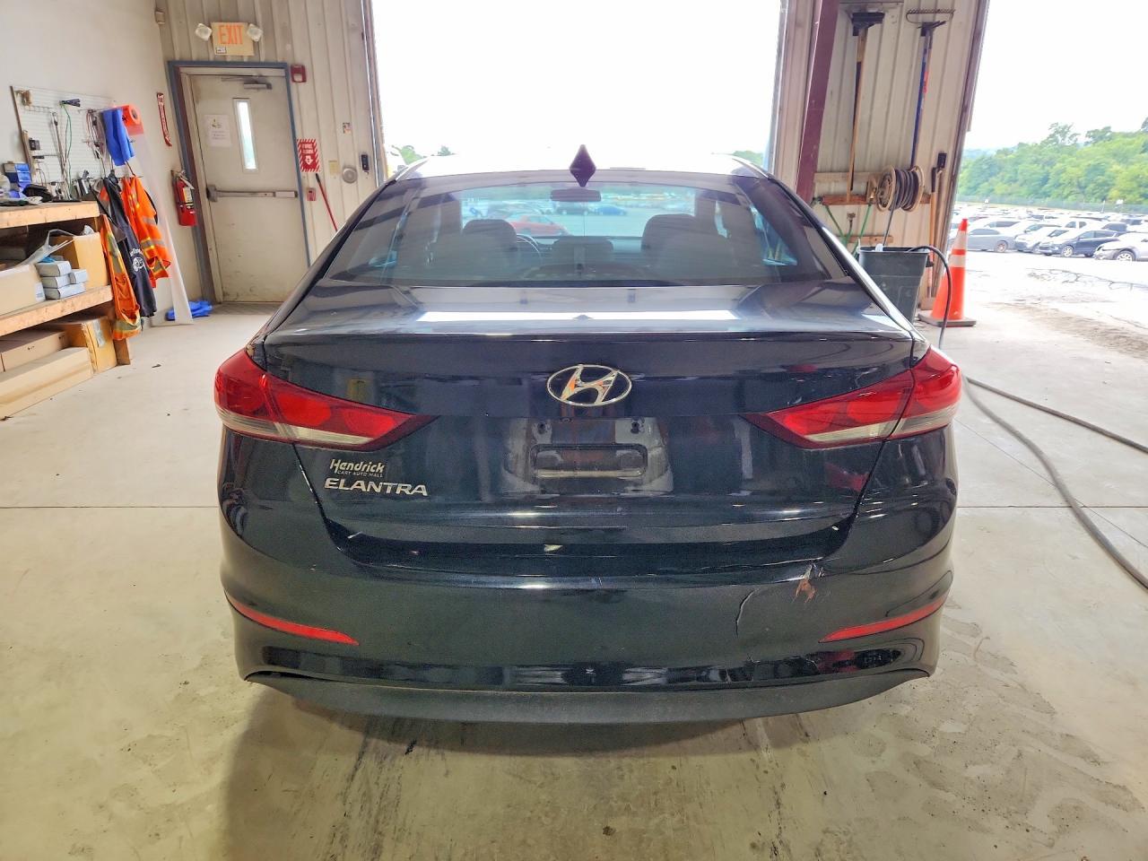 2017 Hyundai Elantra Se - Фото 6