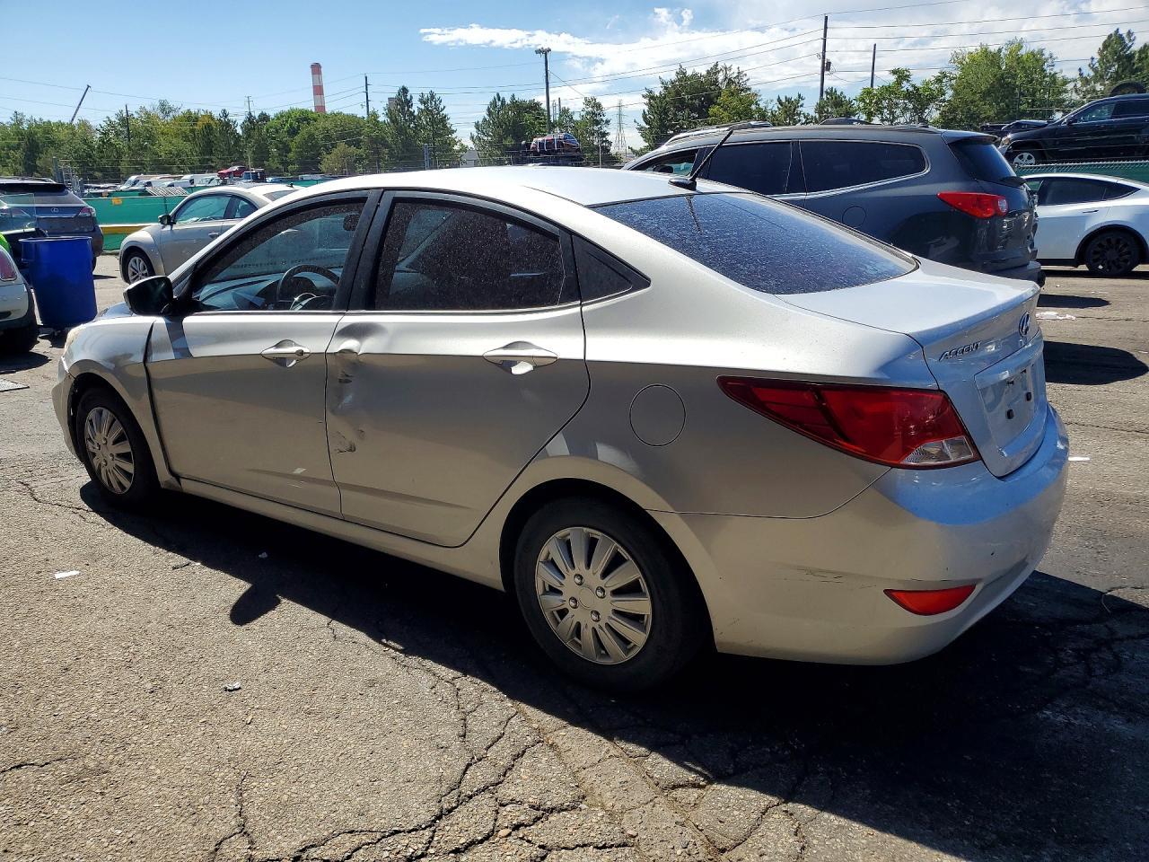2016 Hyundai Accent Se - Фото 2