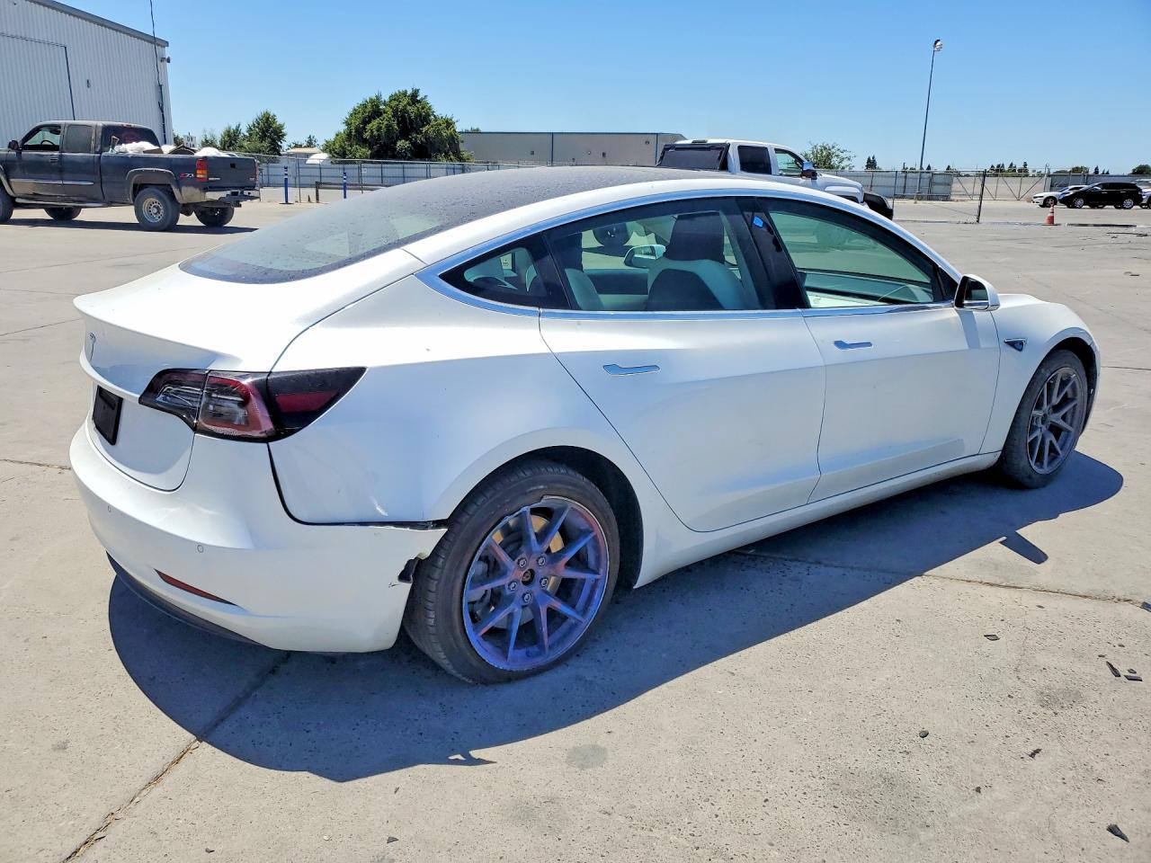 2020 Tesla Model 3 - Image 3