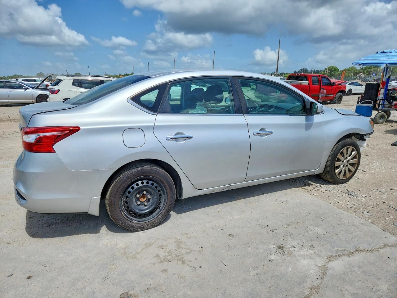 2017 Nissan Sentra S - Фото 3