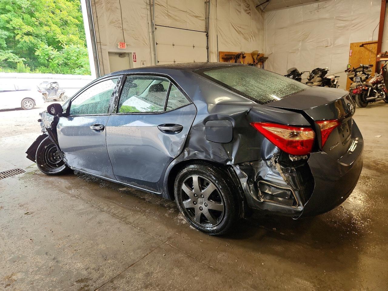 2017 Toyota Corolla Le - Фото 2