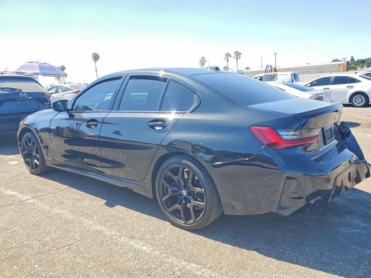 2026 BMW 330I - Фото 2