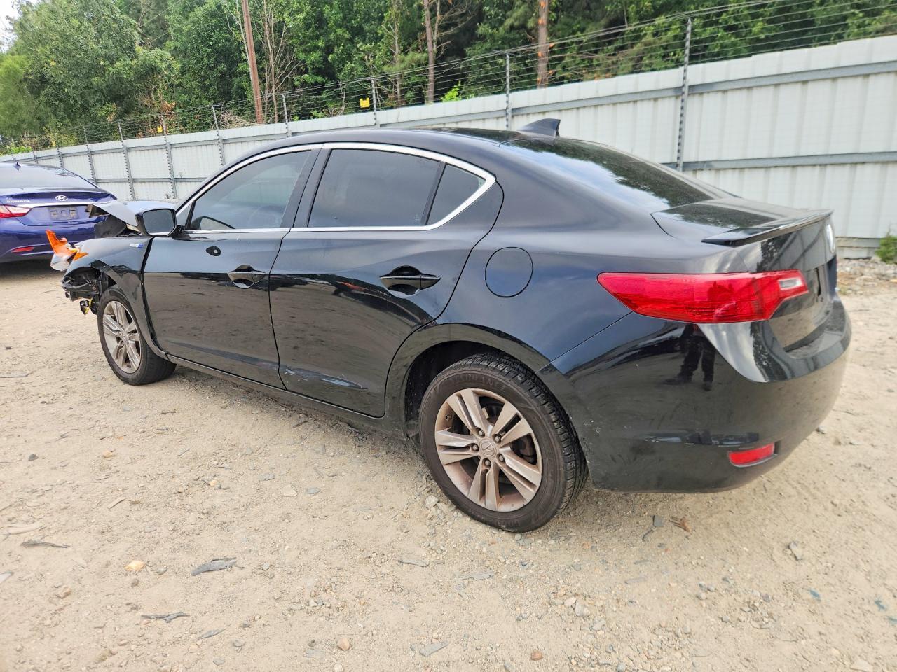 2013 Acura Ilx Hybrid Tech - Image 2