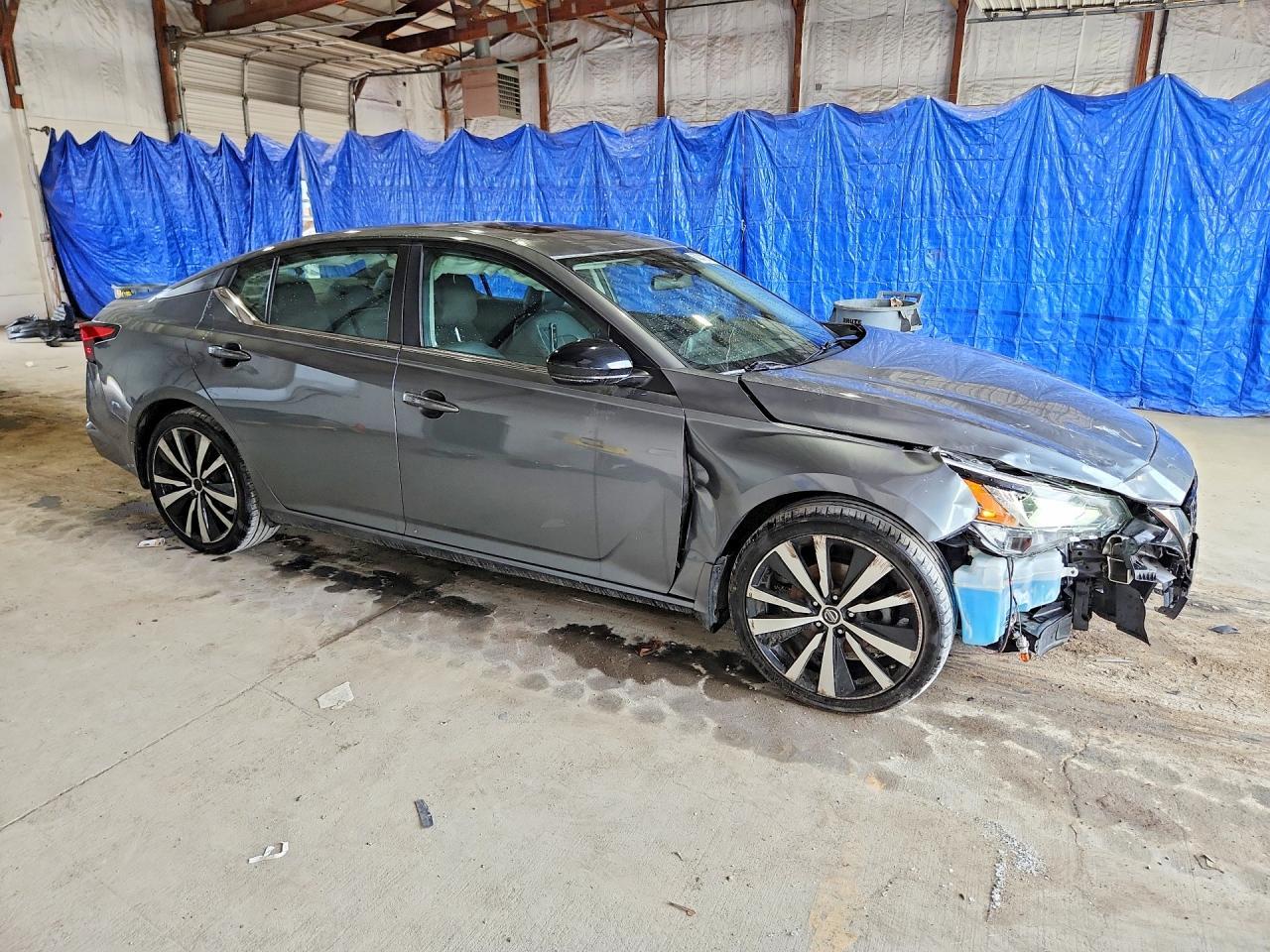 2020 Nissan Altima Sr - Фото 4