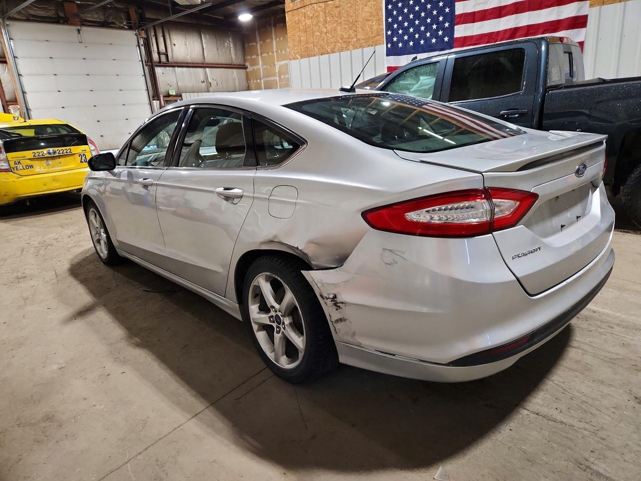 2014 Ford Fusion Se - Фото 2
