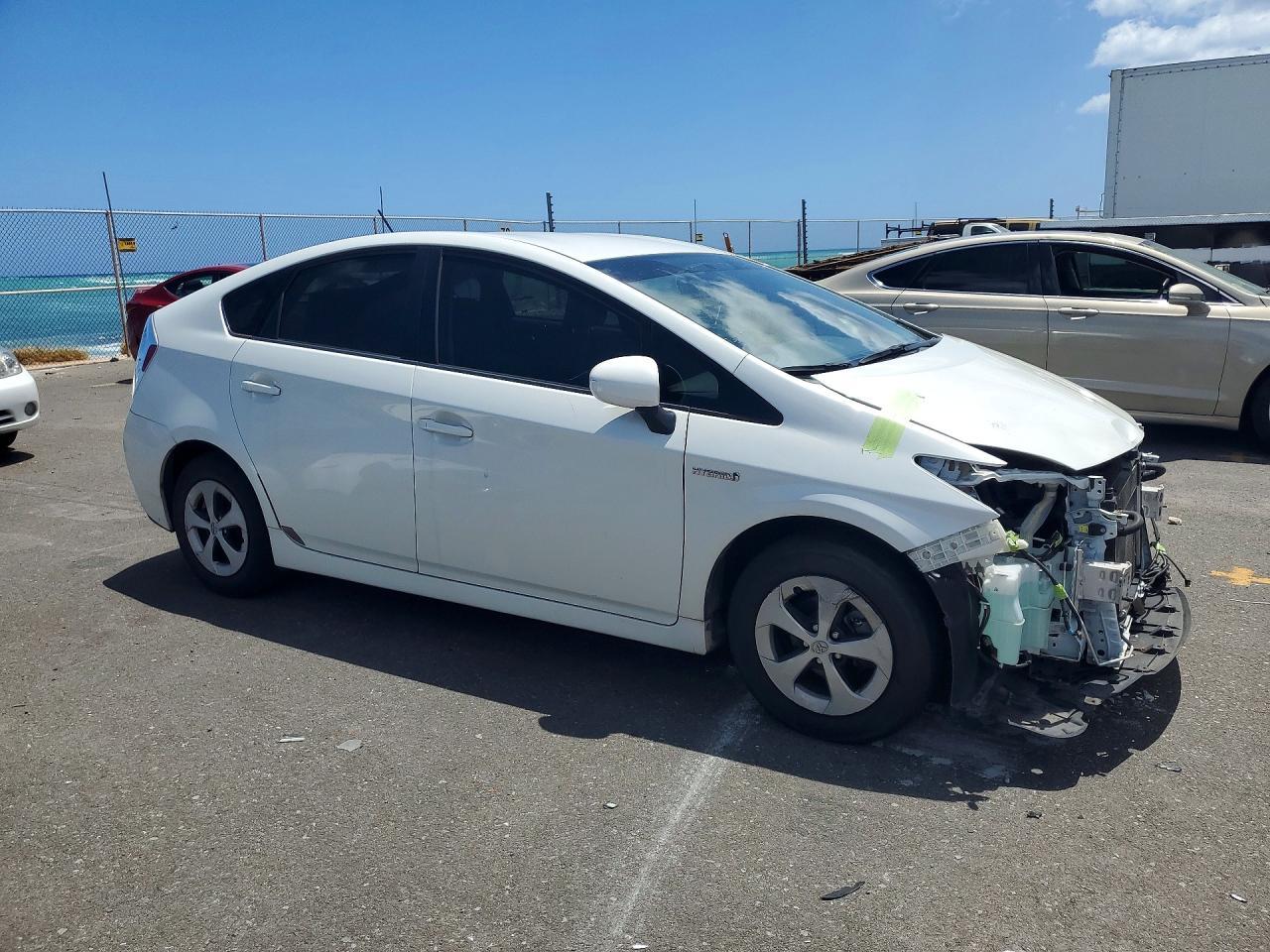 2015 Toyota Prius One - Фото 4