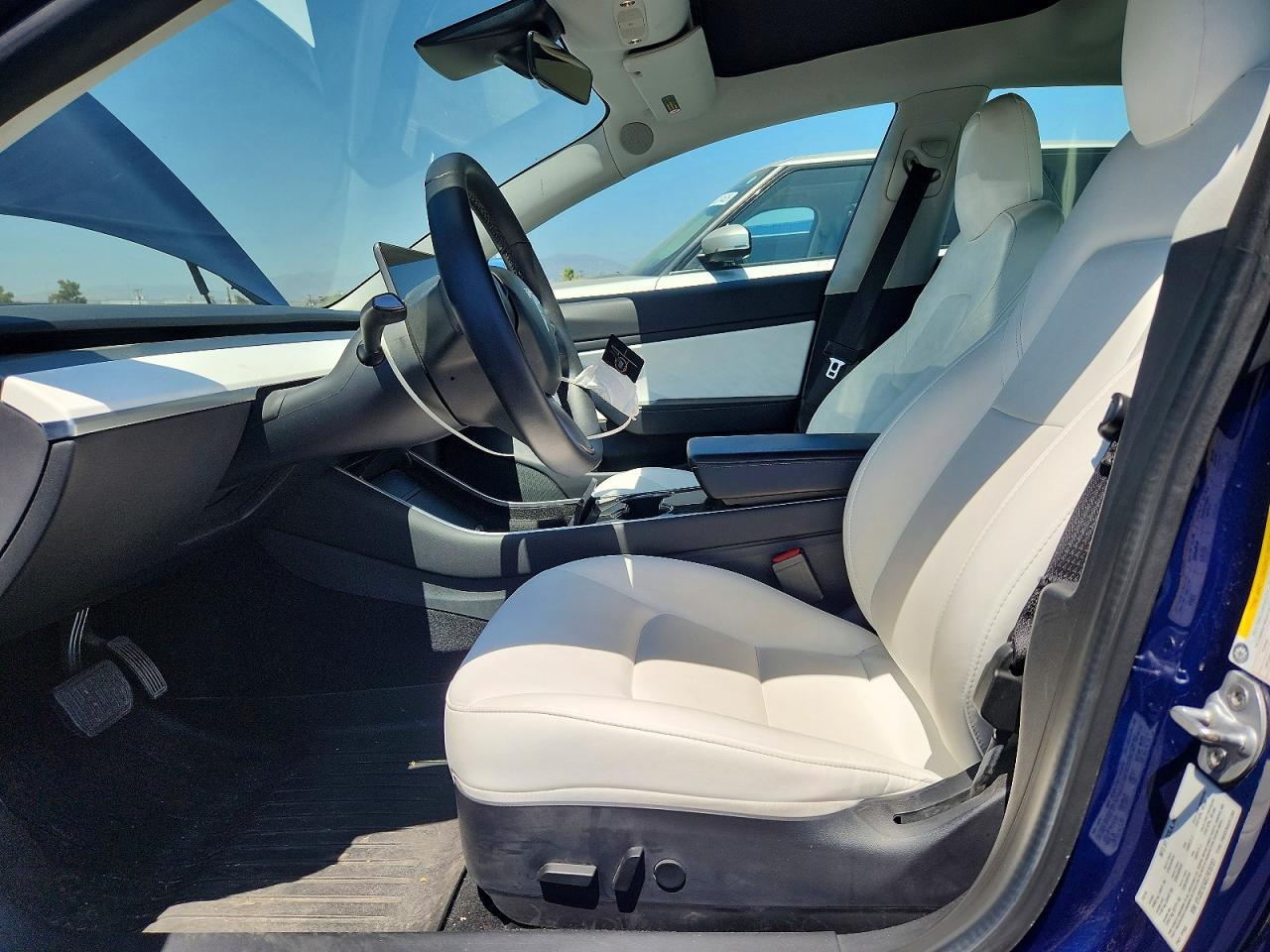 2020 Tesla Model 3 - Фото 7