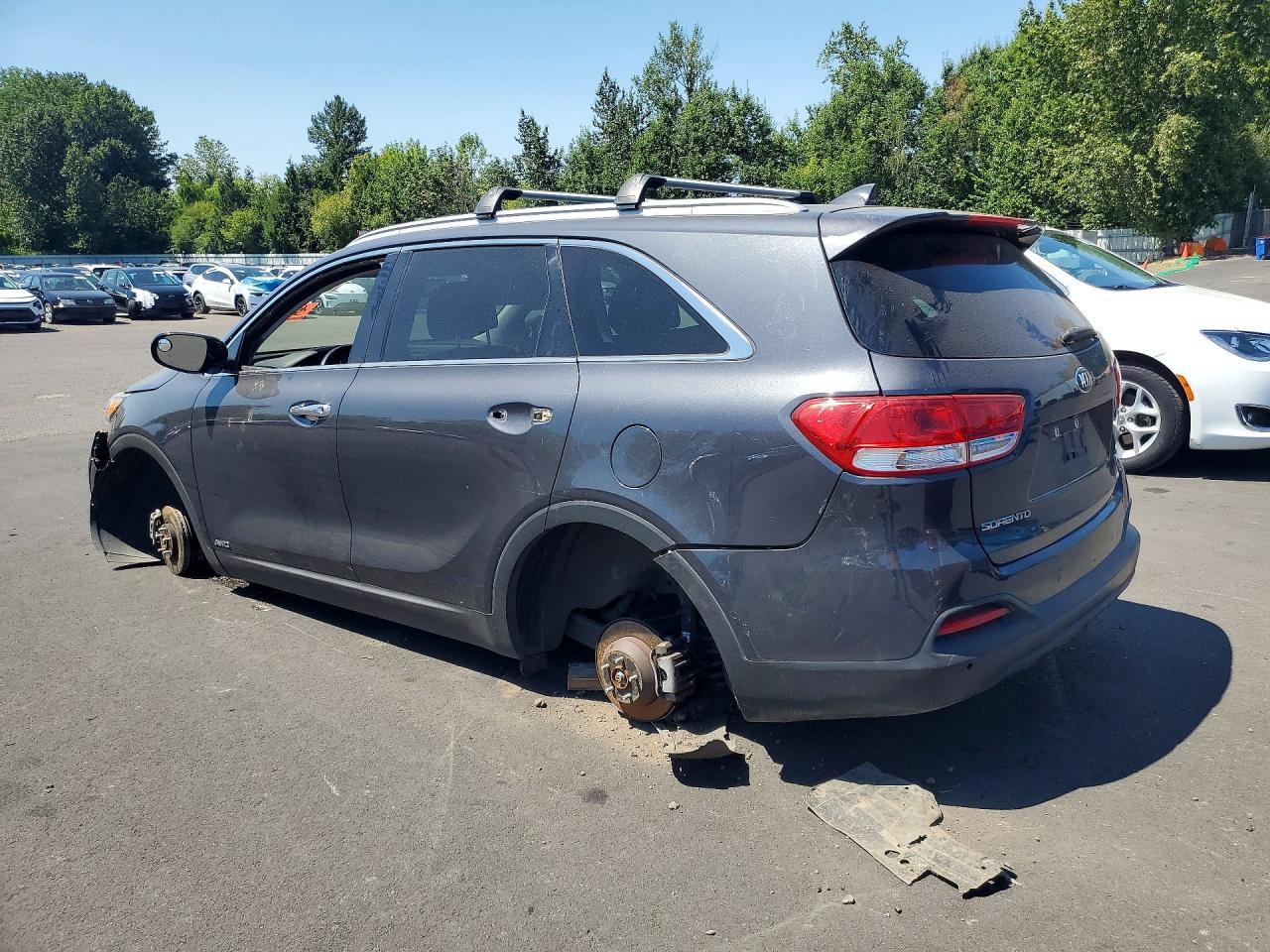 2017 Kia Sorento - Фото 2