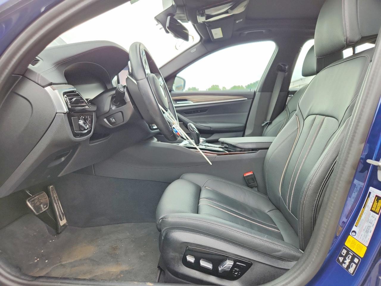 2023 BMW M550Xi - Image 7