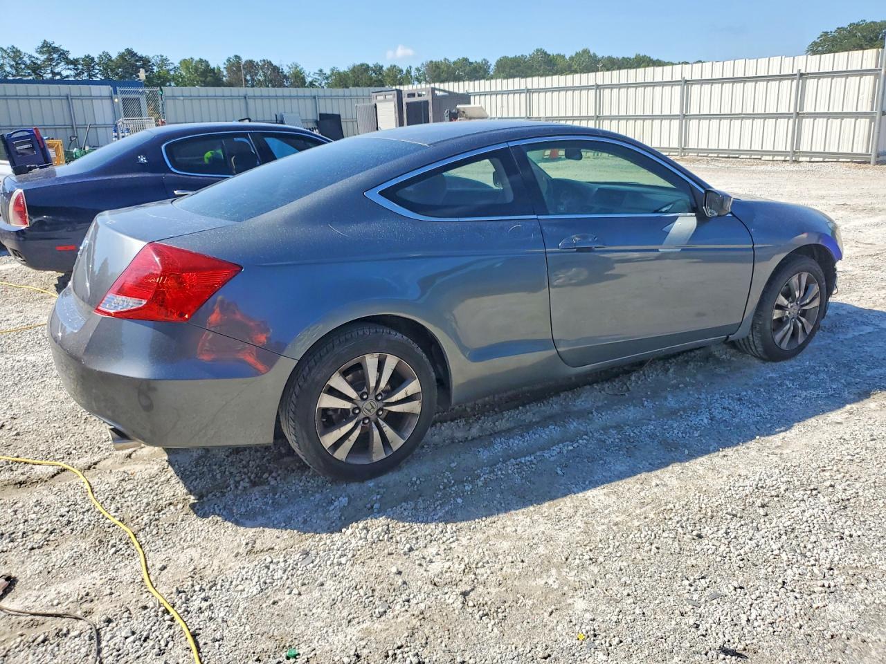 2011 Honda Accord Lx-S - Image 3