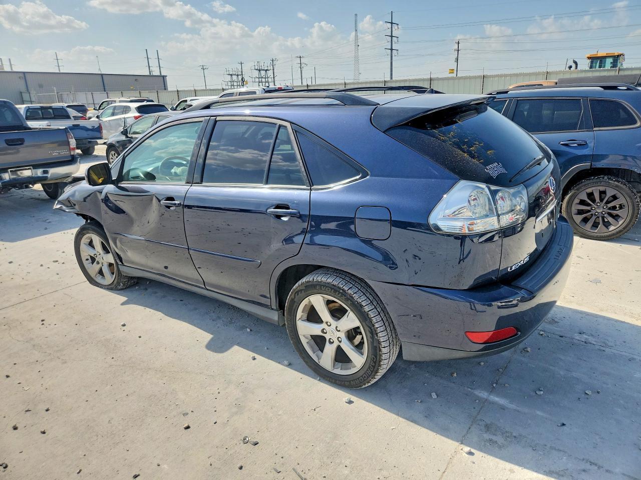 2005 Lexus Rx 330 - Image 2