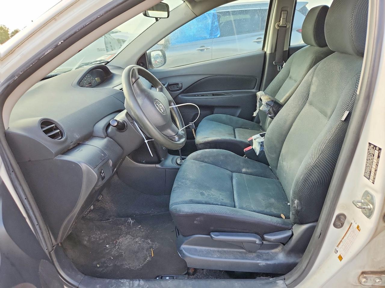 2009 Toyota Yaris Base - Фото 7