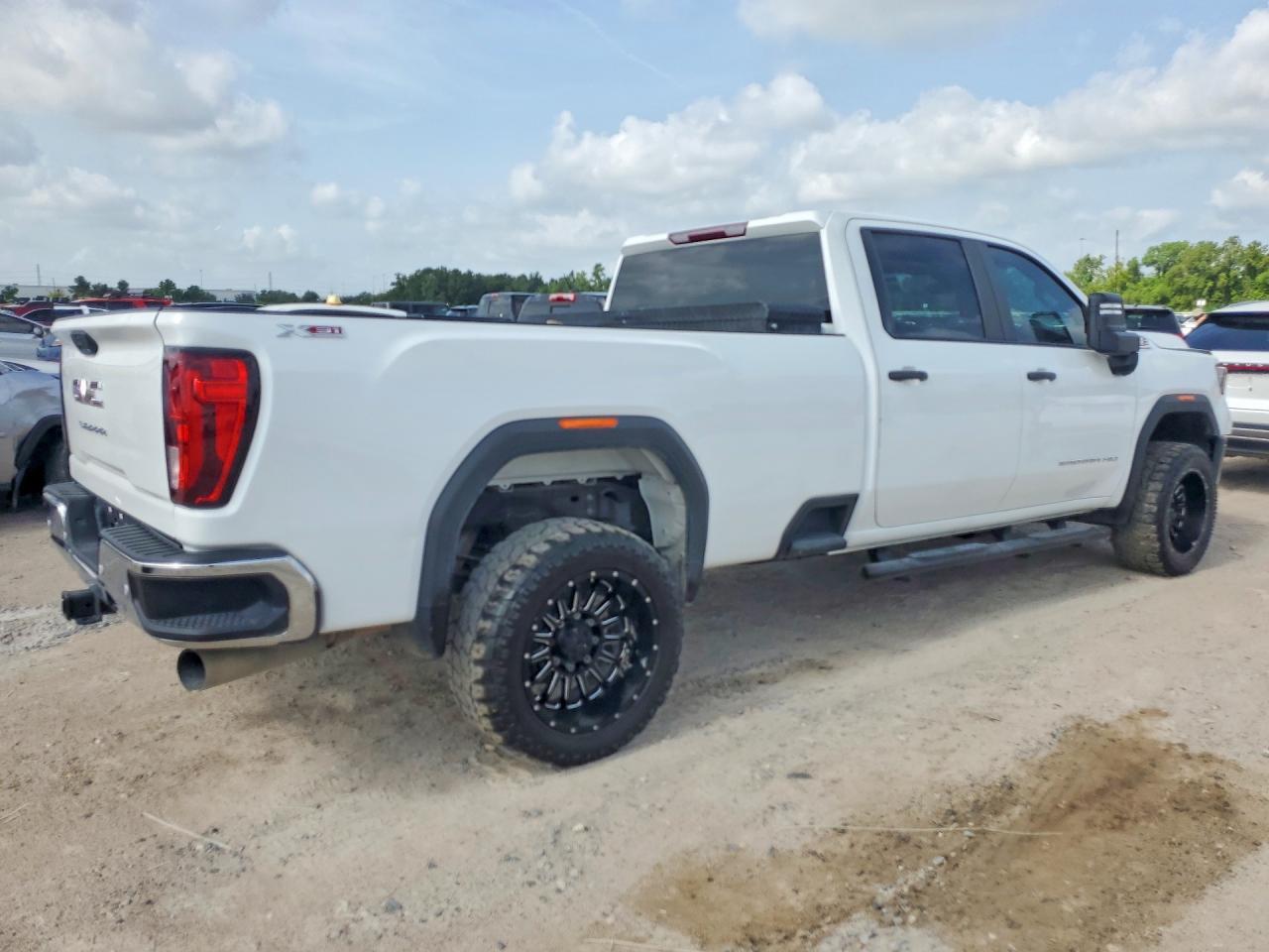 2024 GMC Sierra K3500 - Фото 3