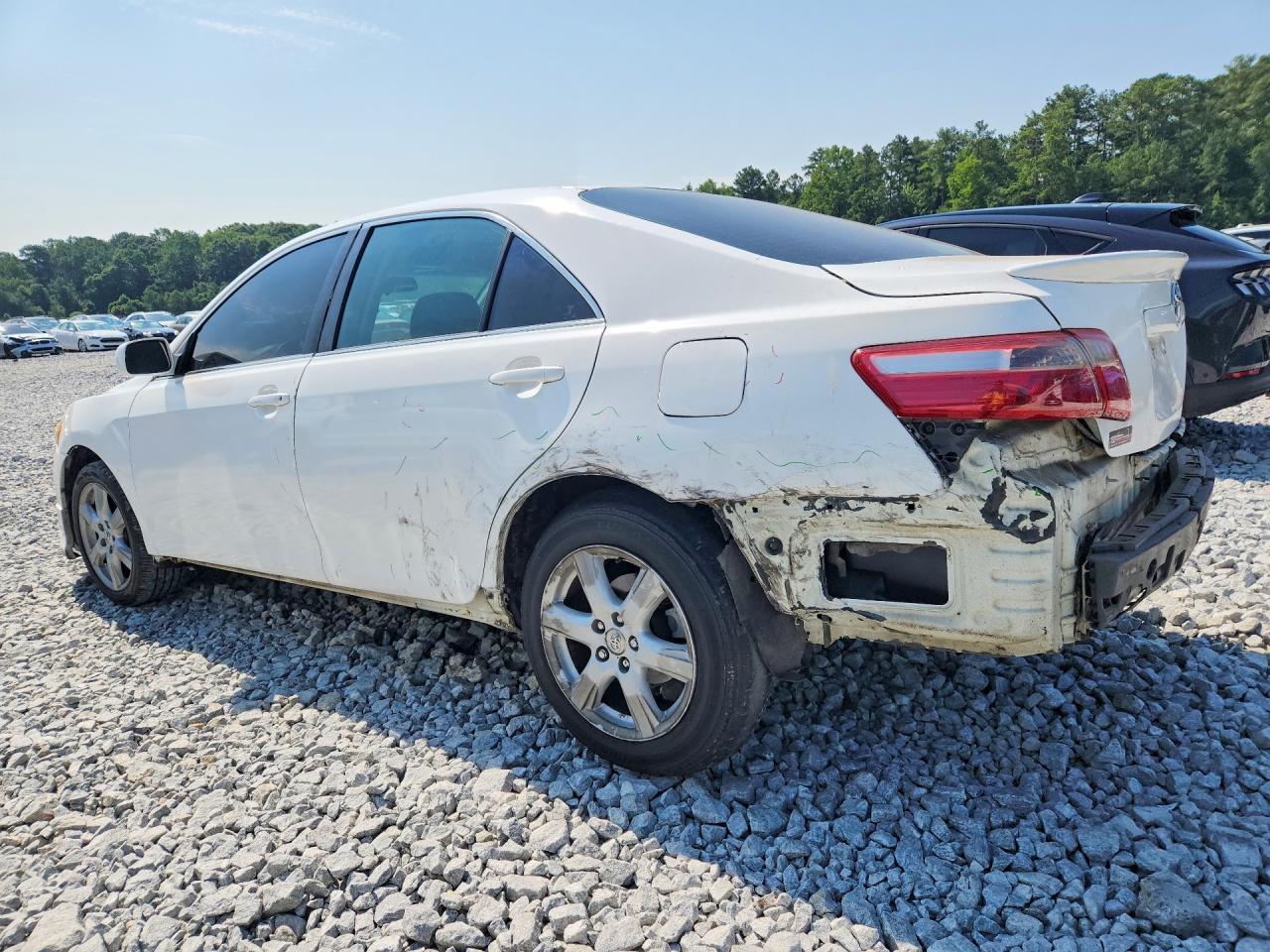 2008 Toyota Camry Se - Image 2