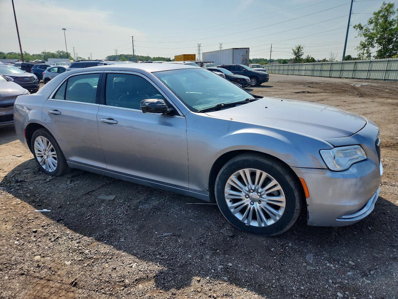2015 Chrysler 300 Limited - Image 4