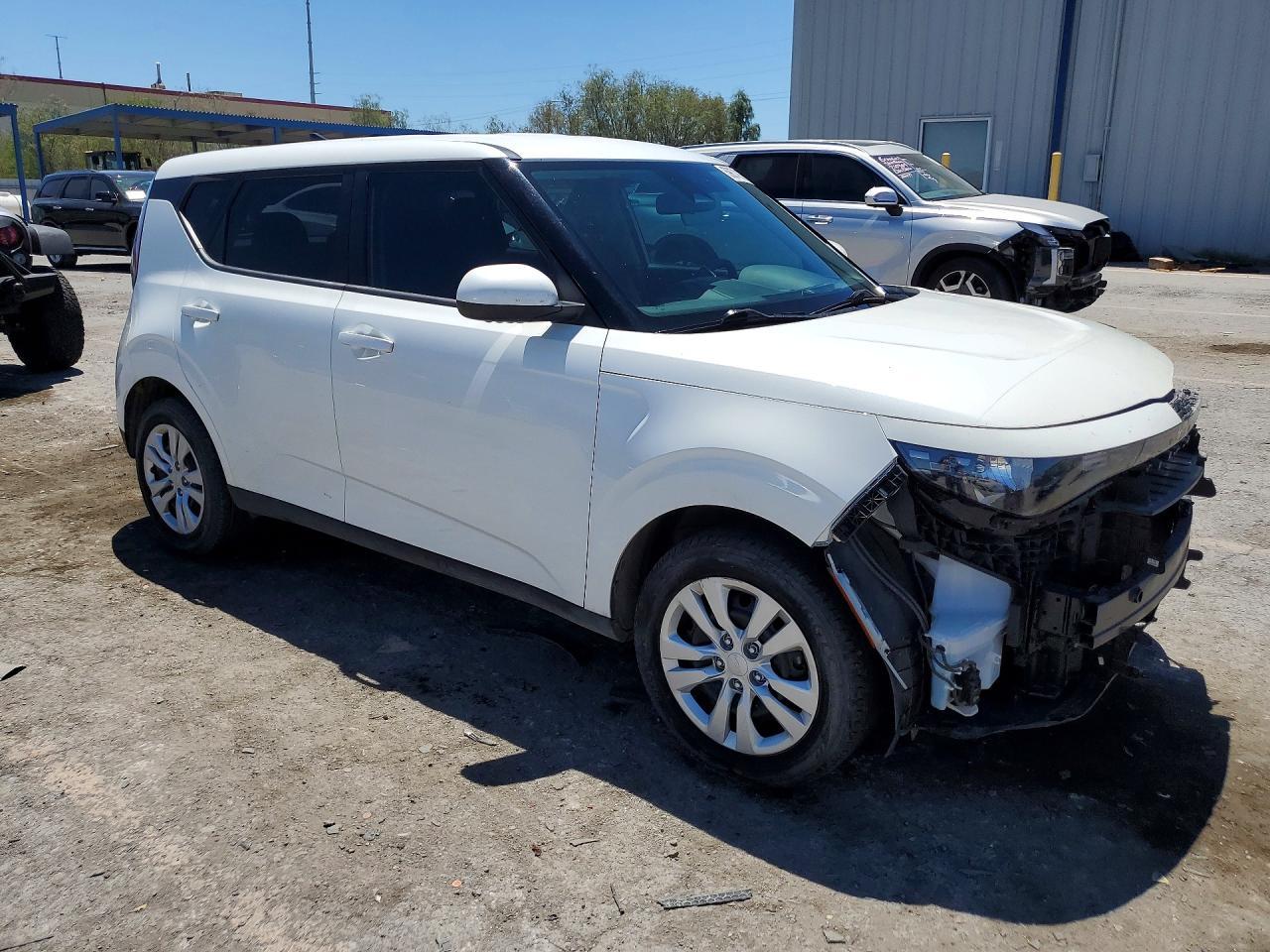 2023 Kia Soul Lx - Image 4