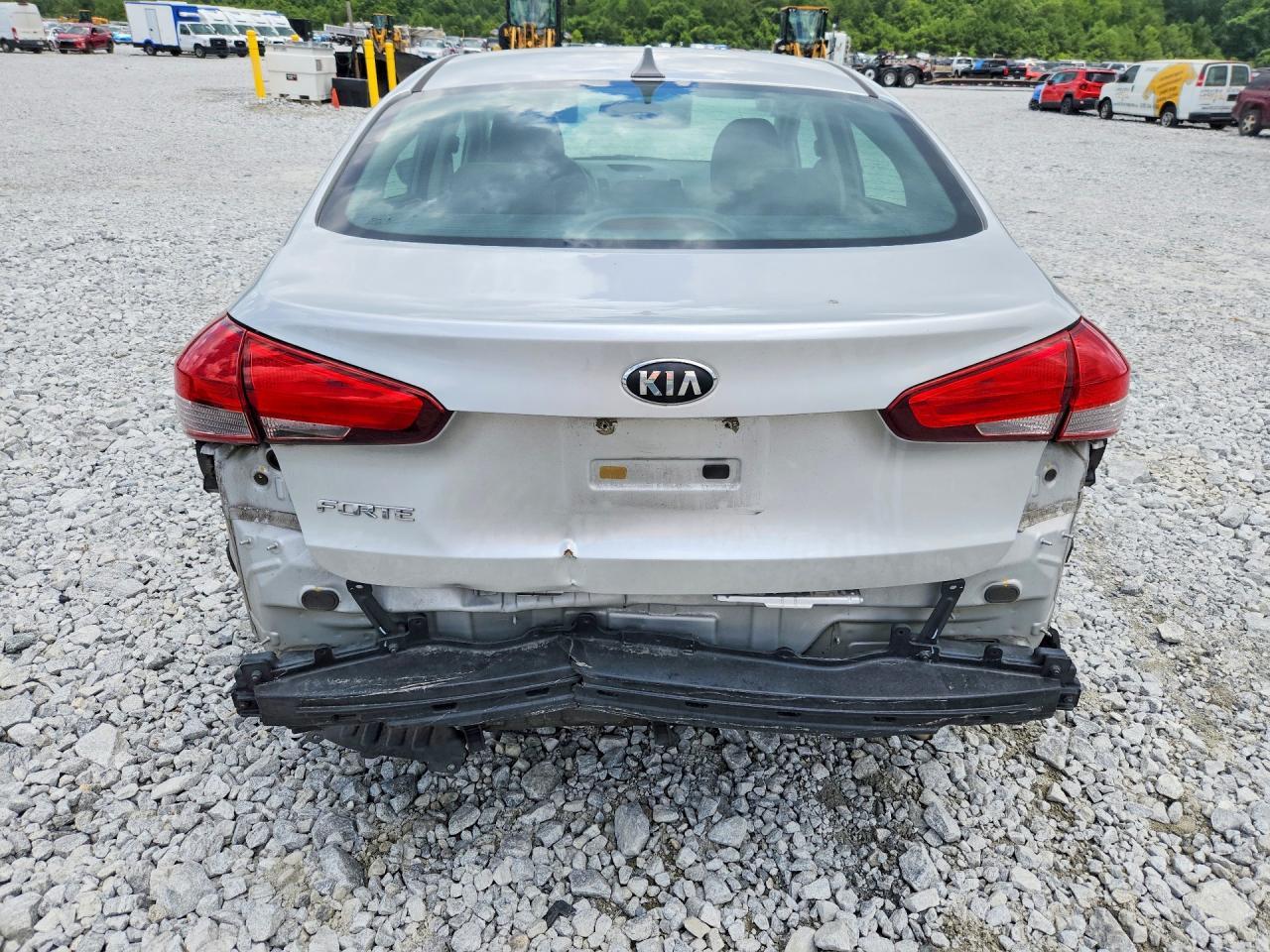 2017 Kia Forte Lx - Фото 6