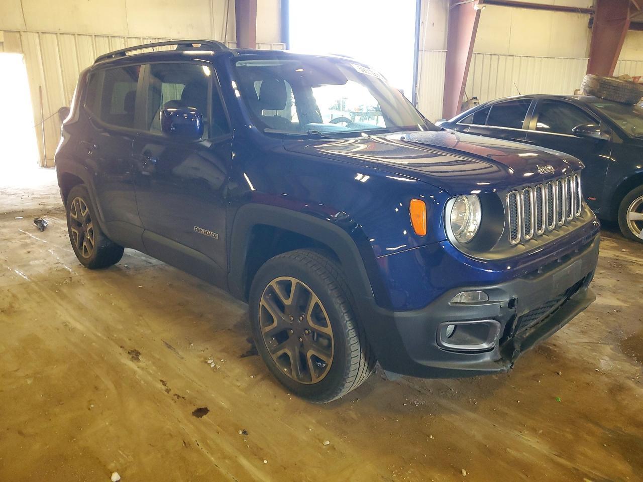 2016 Jeep Renegade Latitude - Image 4