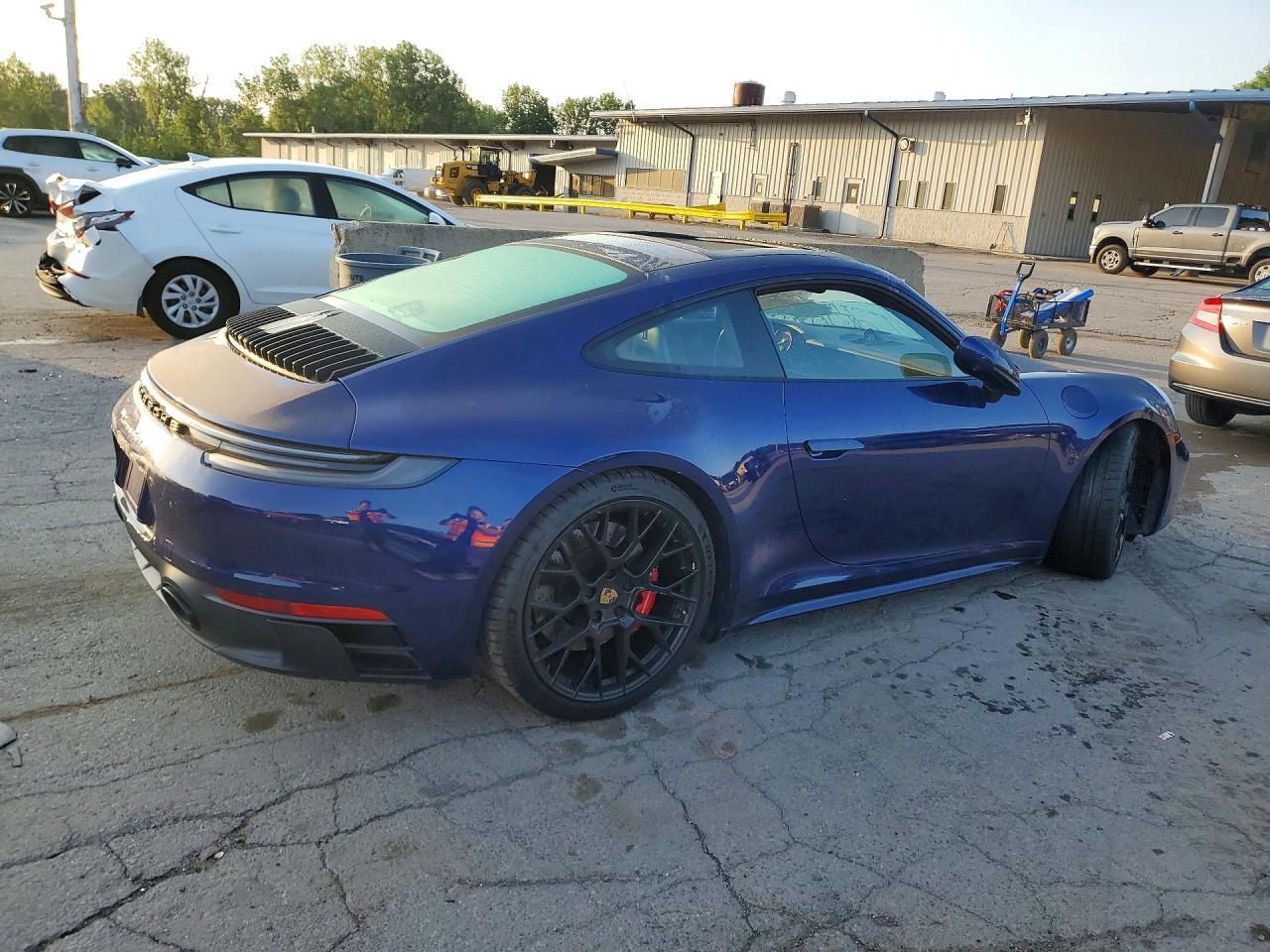2023 Porsche 911 Carrera S - Фото 3