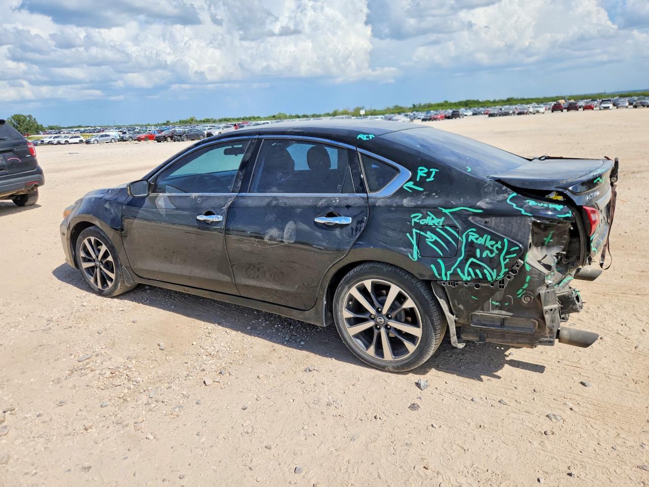 2016 Nissan Altima 3.5 Sr - Image 2