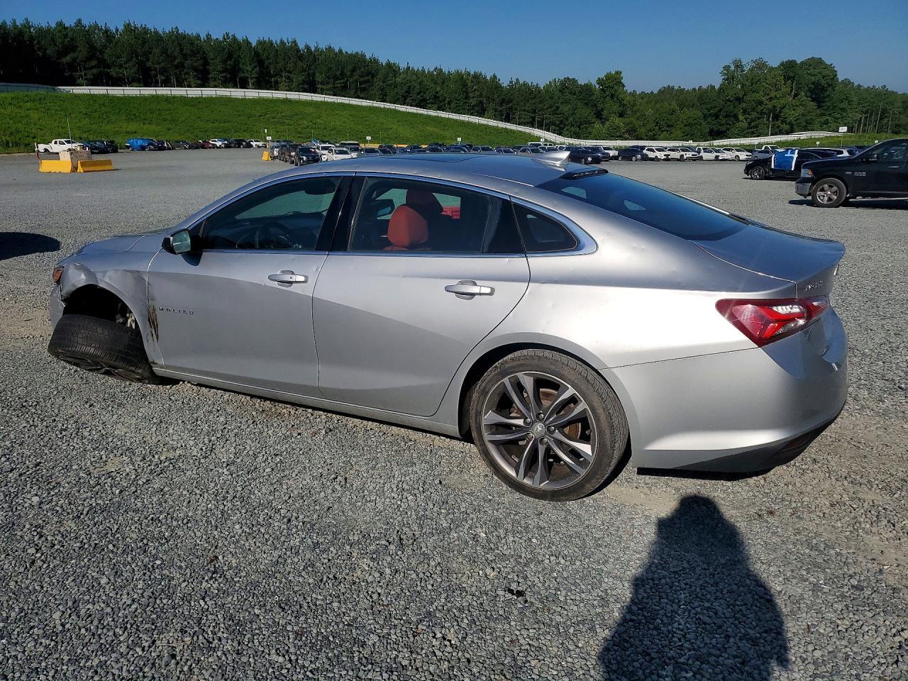 2021 Chevrolet Malibu Lt - Фото 2