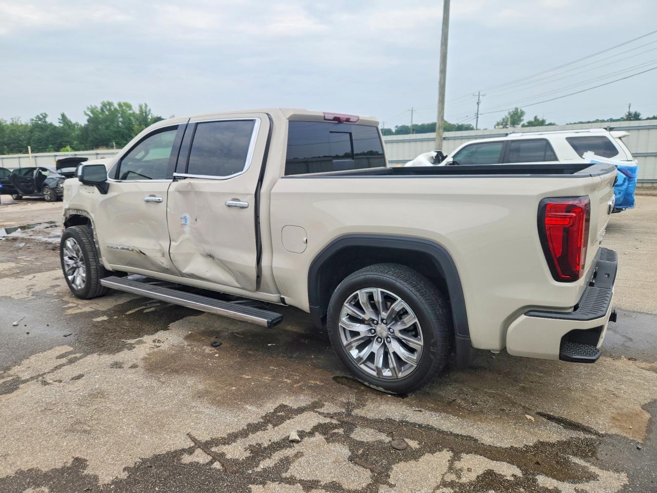 2026 GMC Sierra K1500 Denali - Image 2
