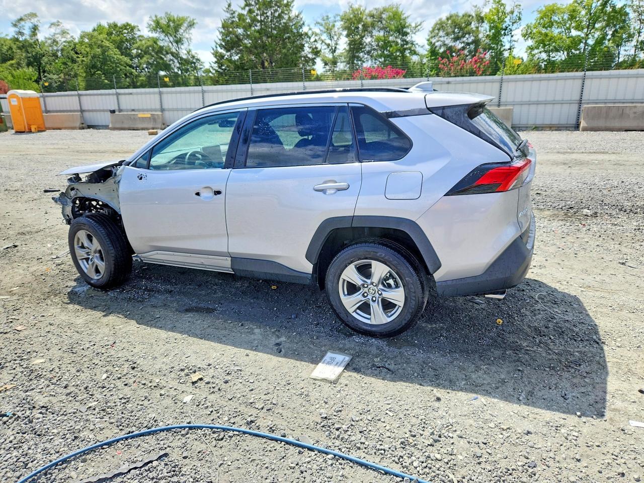 2024 Toyota Rav4 Xle - Фото 2