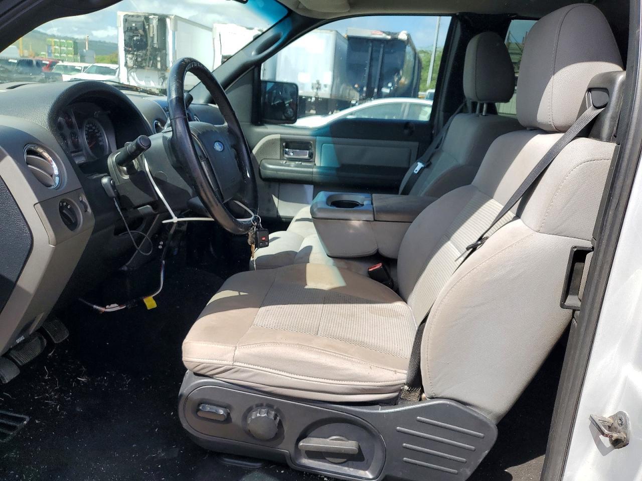 2006 Ford F150 - Image 7